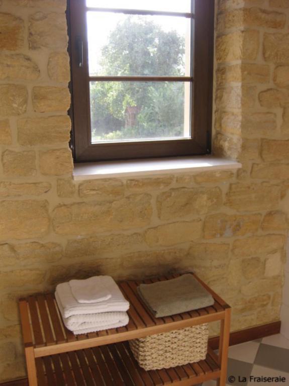 Chambres D'Hotes La Fraiseraie Tellancourt Bilik gambar