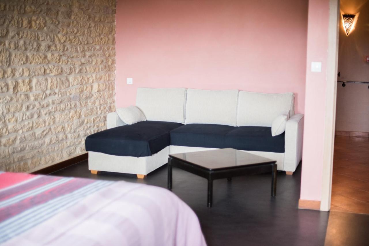 Chambres D'Hotes La Fraiseraie Tellancourt Luaran gambar
